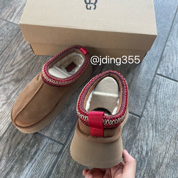 Brand New UGG Tazz Platform Slippers Chestnut(W8) - Picture 4 of 10